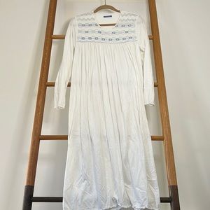 P. Jamas longsleeved white nightgown
